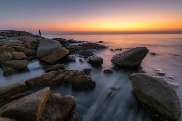 Explore edinburgh"s iconic landmarks on a budget: your comprehensive guide to affordable walking tours